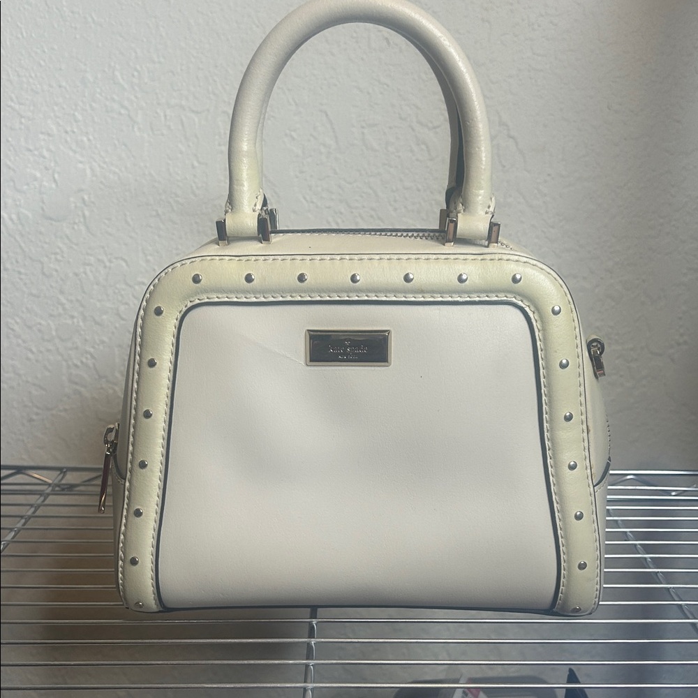 Kate ♠️ Elegant Cream Handbag